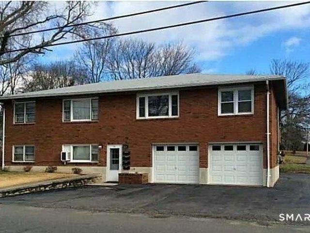 6 bedroom, Waterbury CT 06705 104834076