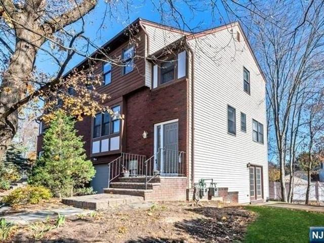 6 bedroom, Waldwick NJ 07463 105633524