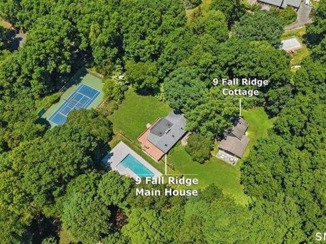 6 bedroom, Weston CT 06883 104848408
