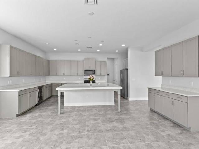 6 bedroom, Westlake FL 33470 106192043
