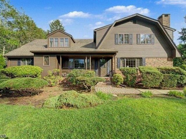 6 bedroom, Wyckoff NJ 07481 105682258