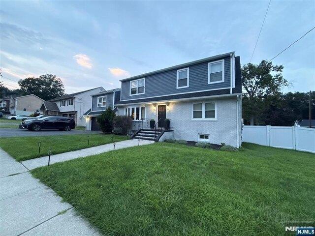 6 bedroom, Totowa NJ 07512 105652260
