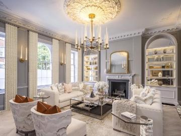 Mayfair, London, Greater London - Equipped kitchen