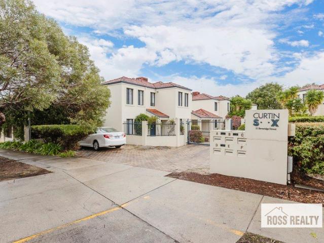6 Bedroom Townhouse in Prime Bentley Location Lifestyle, Space & Investment Potential