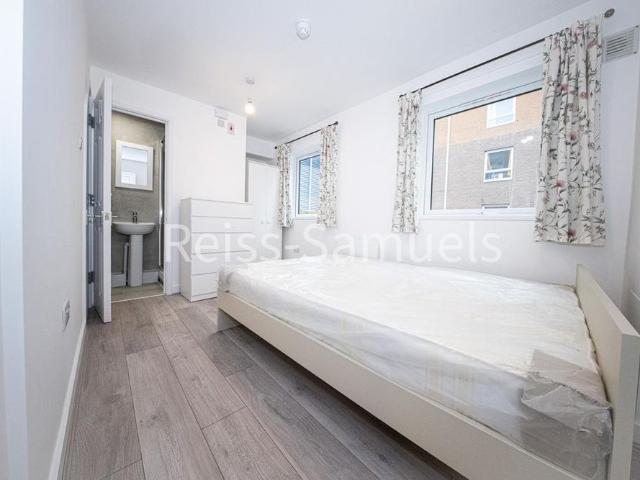 6 bedroom townhouse to rent