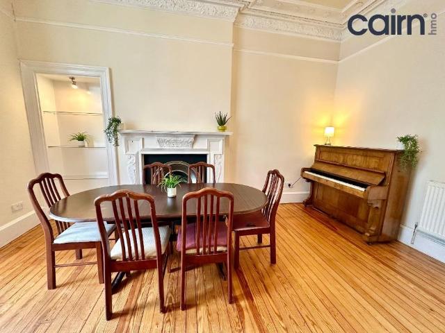 6 bedroom townhouse to rent