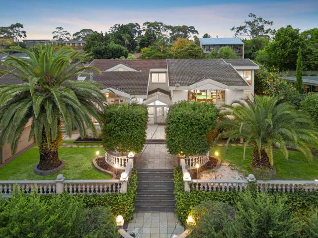 6 Bedroom House Templestowe Lower VIC 102766118