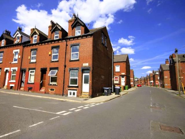 6 Bedroom Terraced House