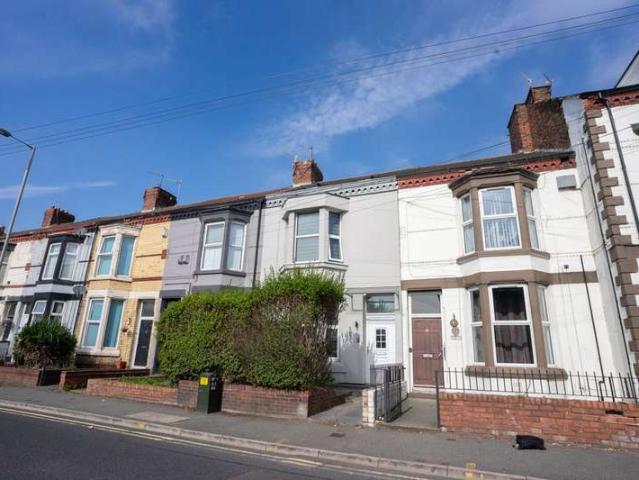 6 Bedroom Terraced House