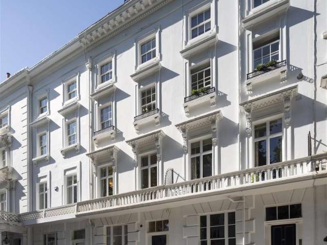 6 Bedroom Terraced House