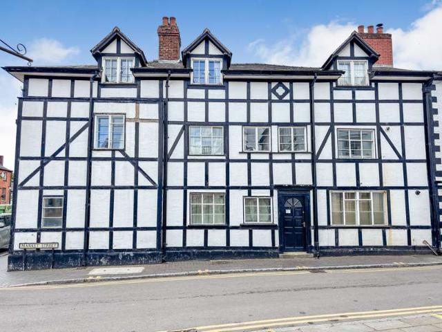 6 Bedroom Terraced House