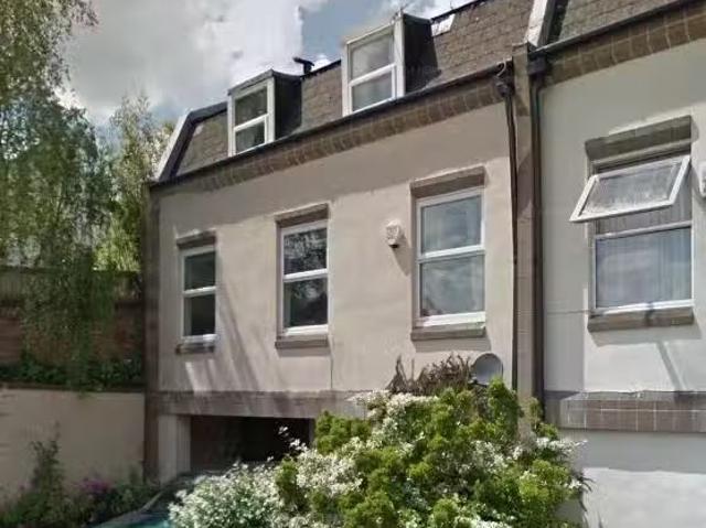 6 bedroom terraced house for rent in Dove Street, Bristol, BS2