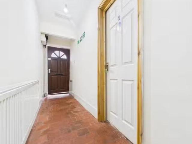 6 bedroom terraced house for rent in Stratford Road, Sparkhill.