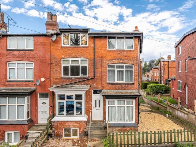 6 bedroom terraced house for sale