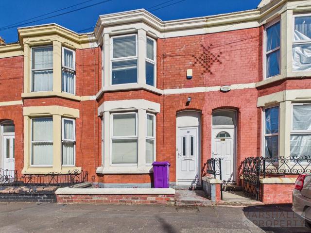 6 bedroom terraced house for sale