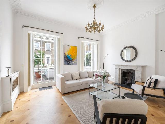 6 bedroom terraced house for sale