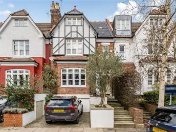 6 bedroom terraced house for sale