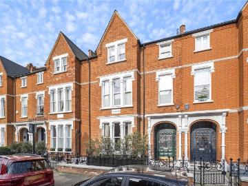 6 bedroom terraced house for sale