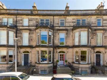 6 bedroom terraced house for sale
