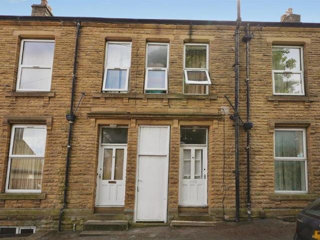 6 bedroom terraced house for sale