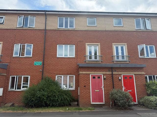 6 bedroom terraced house for sale