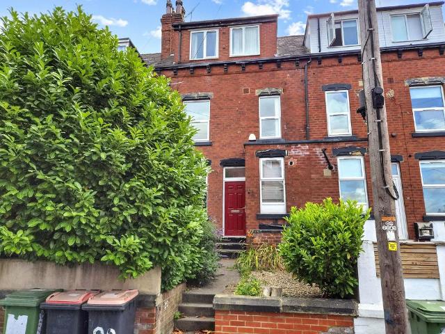 6 bedroom terraced house for sale