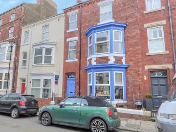 6 bedroom terraced house for sale