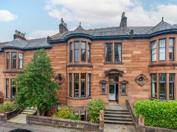6 bedroom terraced house for sale
