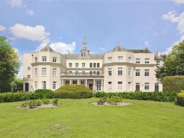 6 bedroom terraced house for sale
