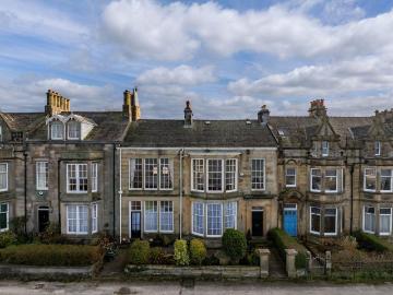 6 bedroom terraced house for sale