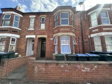 6 bedroom terraced house for sale