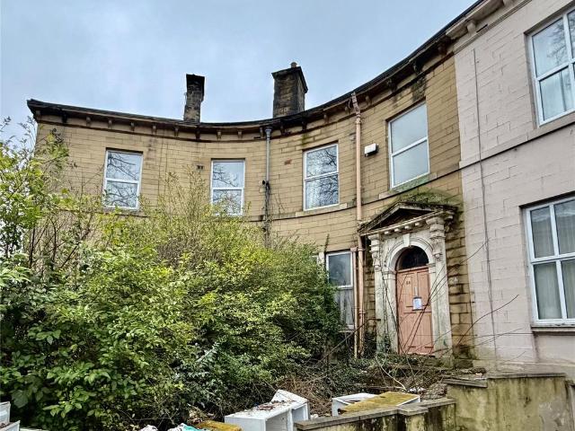 6 bedroom terraced house for sale