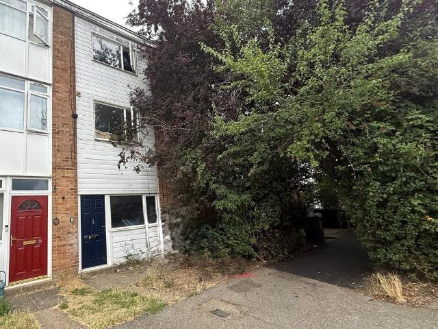 6 bedroom terraced house for sale