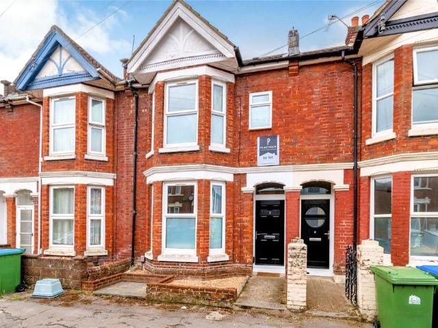 6 bedroom terraced house for sale