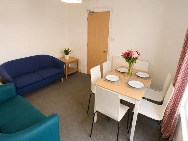6 Bedroom Terraced House in Cambridge