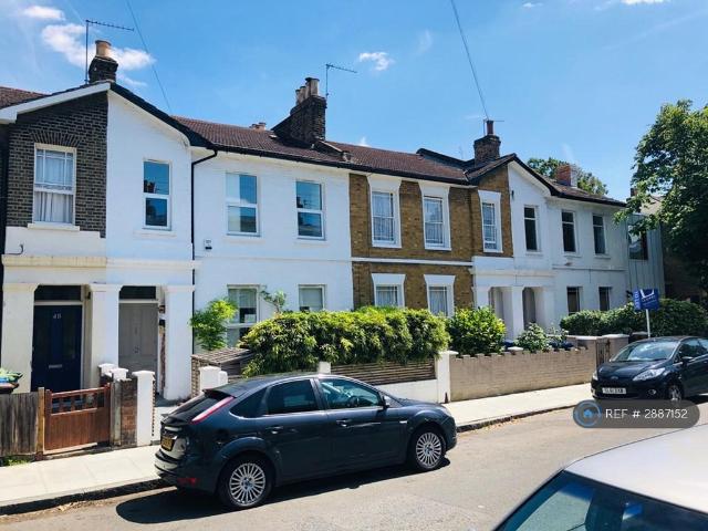 6 bedroom terraced house to rent