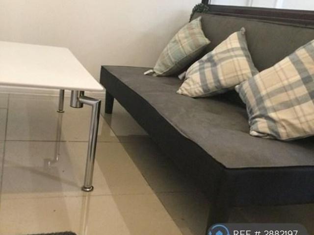 6 bedroom terraced house to rent