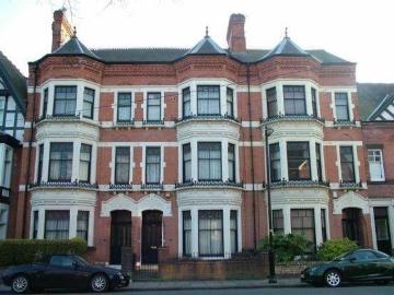 6 bedroom terraced house to rent