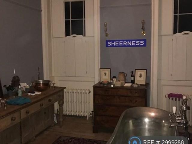 6 bedroom terraced house to rent