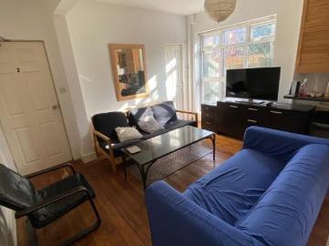 6 bedroom terraced house to rent