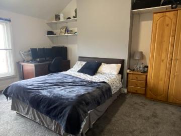 6 bedroom terraced house to rent