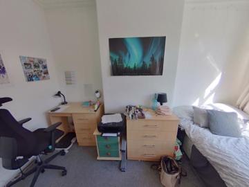 6 bedroom terraced house to rent