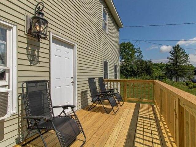 6 bedroom, Troy VT 05859 104809876