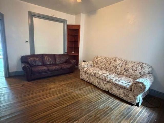 6 bedroom, York PA 17401 LS104160592