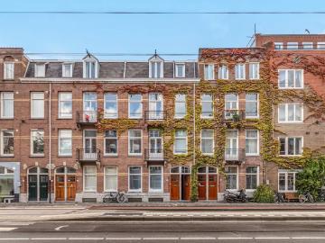 6 bedrooms Appartement Surface Area: 136m2