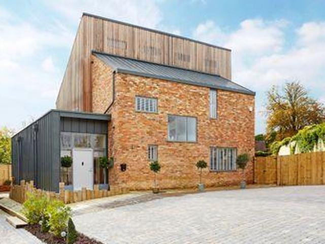 6 Bedrooms Detached house for rent in Argos Hill, Rotherfield, Crowborough TN6