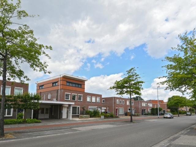 6 bedrooms Huurwoning Surface Area: 214m2