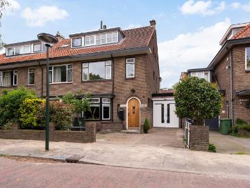 6 bedrooms Surface Area: 203.46m2