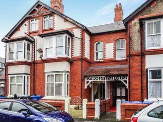6 Bedrooms Terraced house for sale in Morlan Park, Rhyl LL18