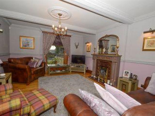 6 Bedrooms Terraced house for sale in Whalley Road, Accrington, Lancashire BB5